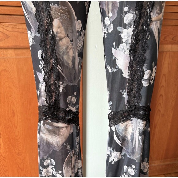 Dolls Kill Gothic Victorian Come My Sweet Angle Flower Lace Flares Leggings S - Picture 3 of 11
